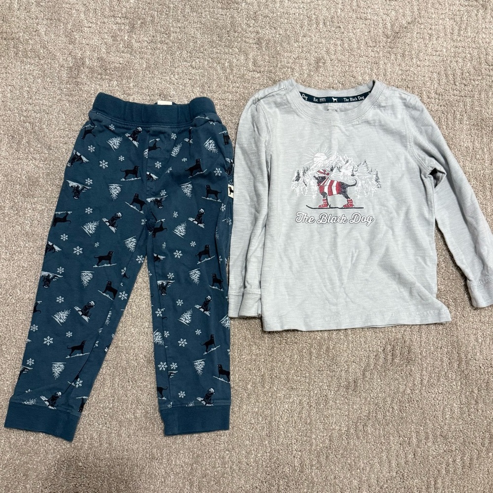 The Black Dog Winter Scene Outfit 3T